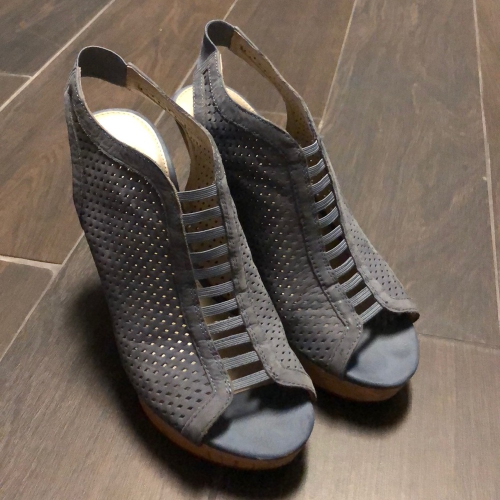 Franco Sarto wedges